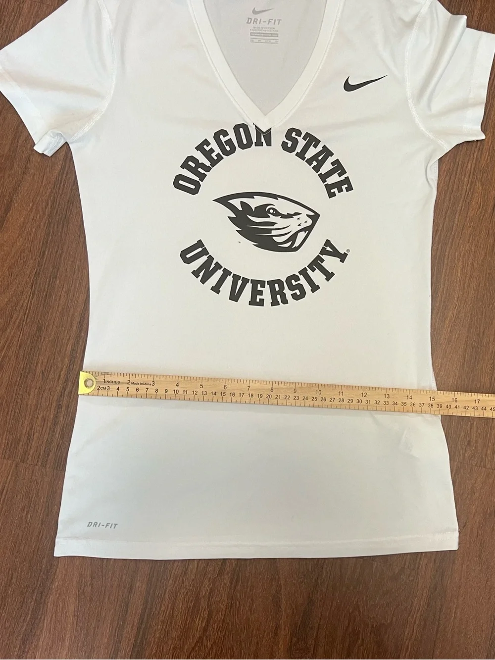 Nike Oregon State Beavers Dri-Fit V-Neck T-Shirt Women’s XS White NCAA College